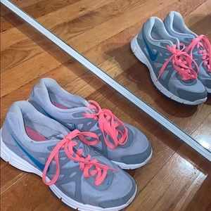 Women’s Nike sneakers • Size 8.5 • Worn Once